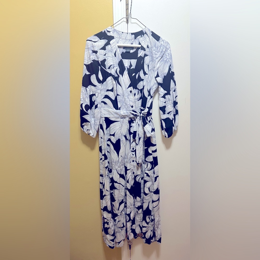 Anthropologie Maeve Black/White/Lt. Grey Puff Sleeve Tiered Floral Midi Dress(2)